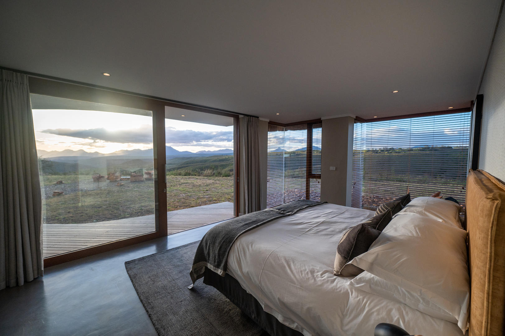 1749461778892 Kwena Lodge Villa Bedroom DSC 1981