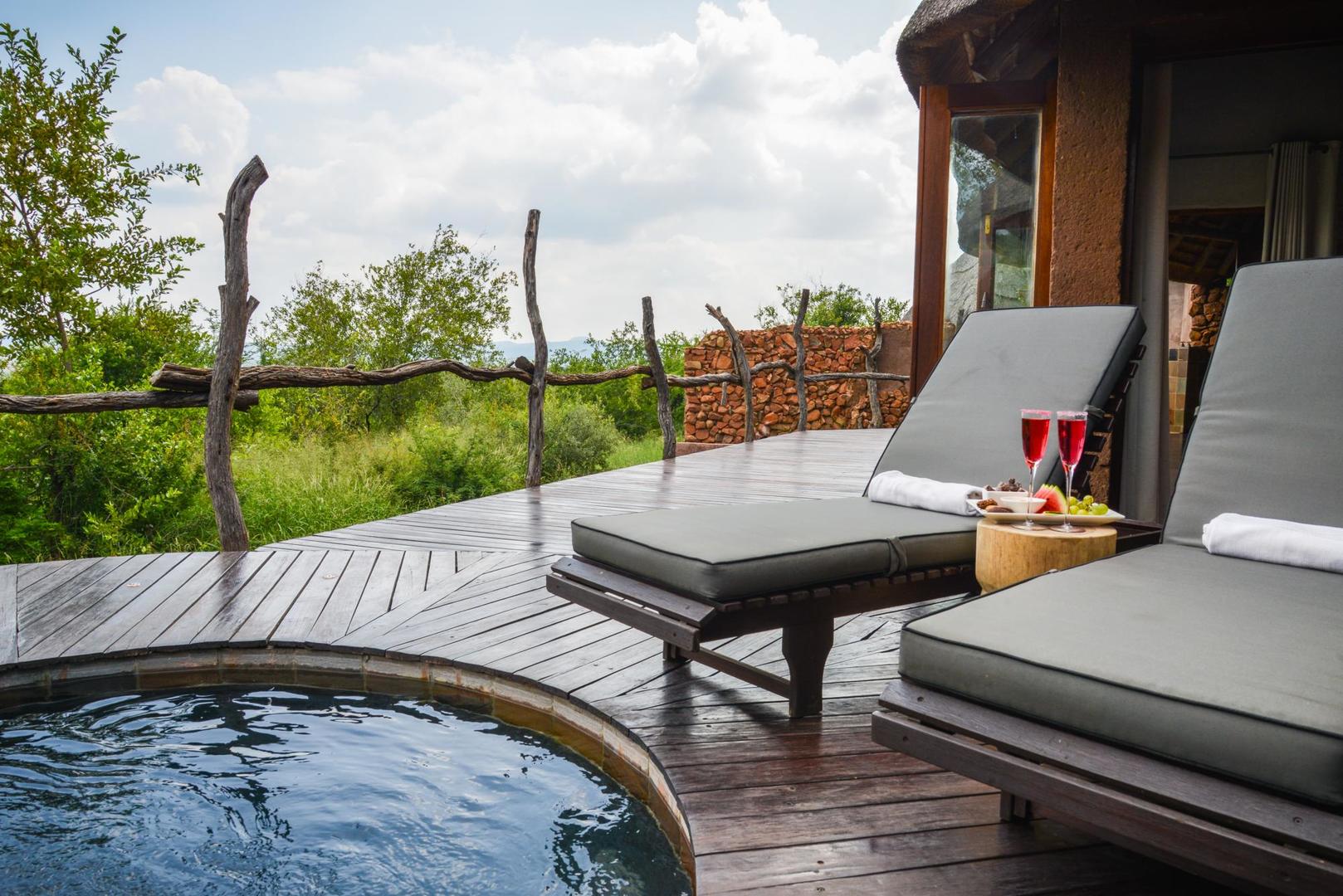 Private plunge pool