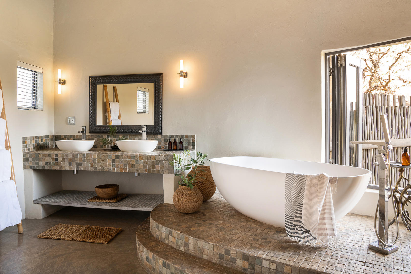 Simbavati River Lodge 9
