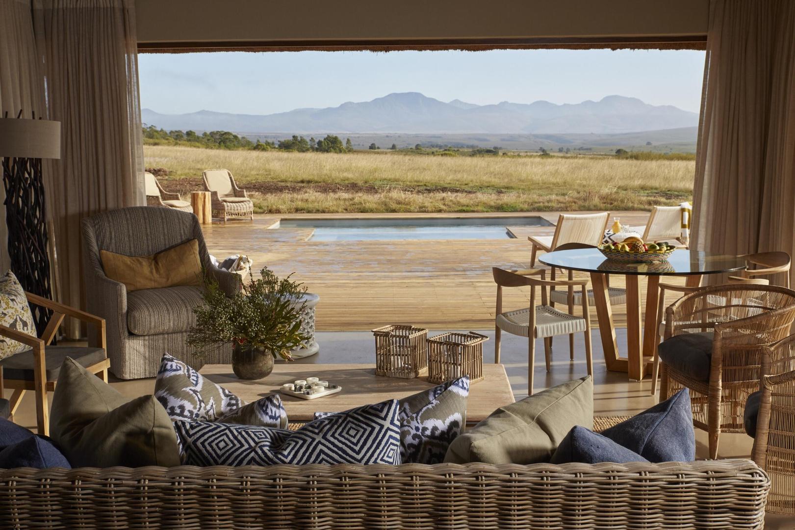 Ulubisi House Lounge View