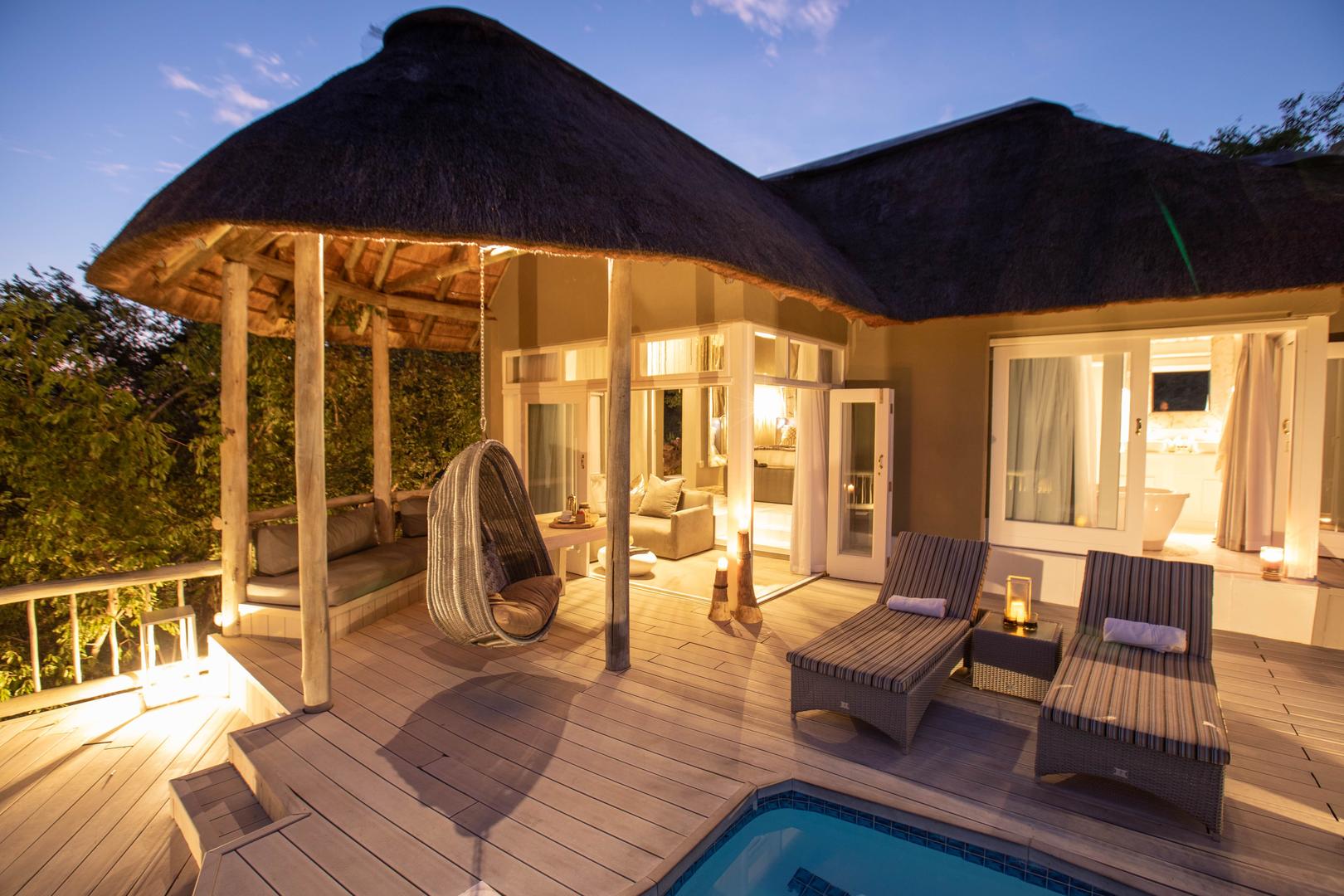 17631087812545 signature image clifftop exclusive safari hideaway suite