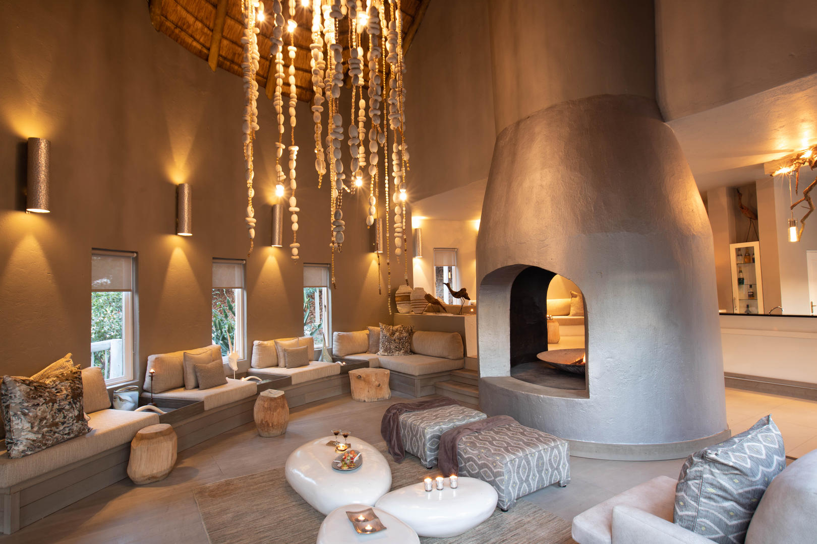 1763108781264clifftop exclusive safari hideaway guest lounge area 2