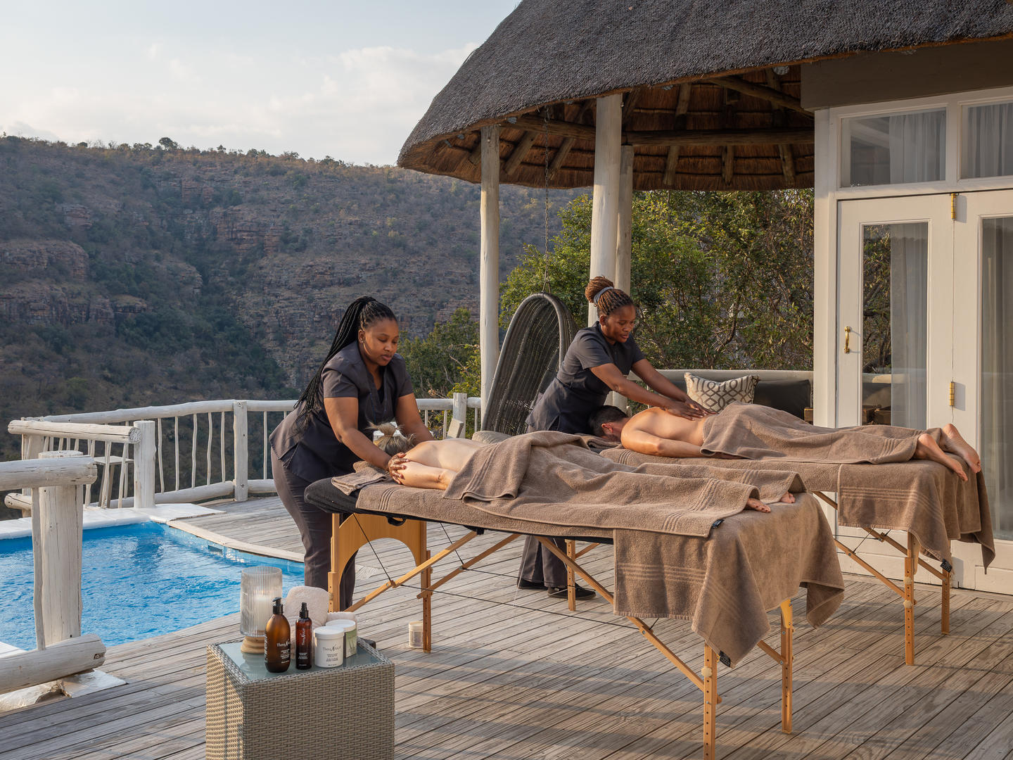 1763108781267clifftop exclusive safari hideaway spa treatment