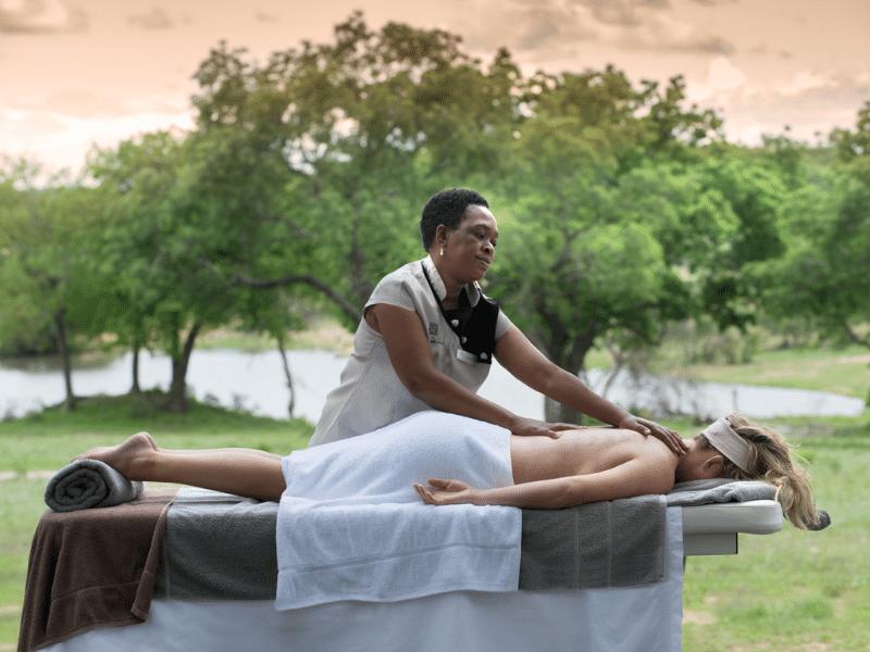 Makanyi Private Game Lodge (1)